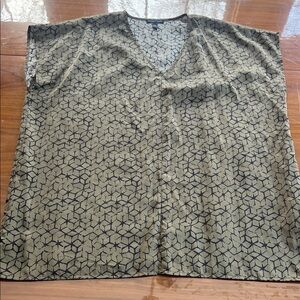 Eileen Fisher Olive and Black Geometric Short Sleeve Top